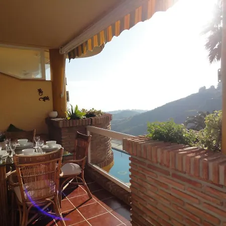 Panoramic Seaview Altos De Calahonda Apartment